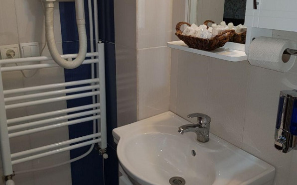 هتل آپارتمان آذین مشهد