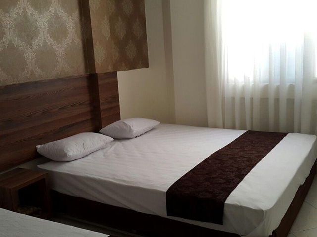 هتل آپارتمان ثامن السرور مشهد