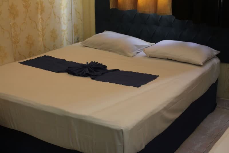 هتل آپارتمان پونه مشهد