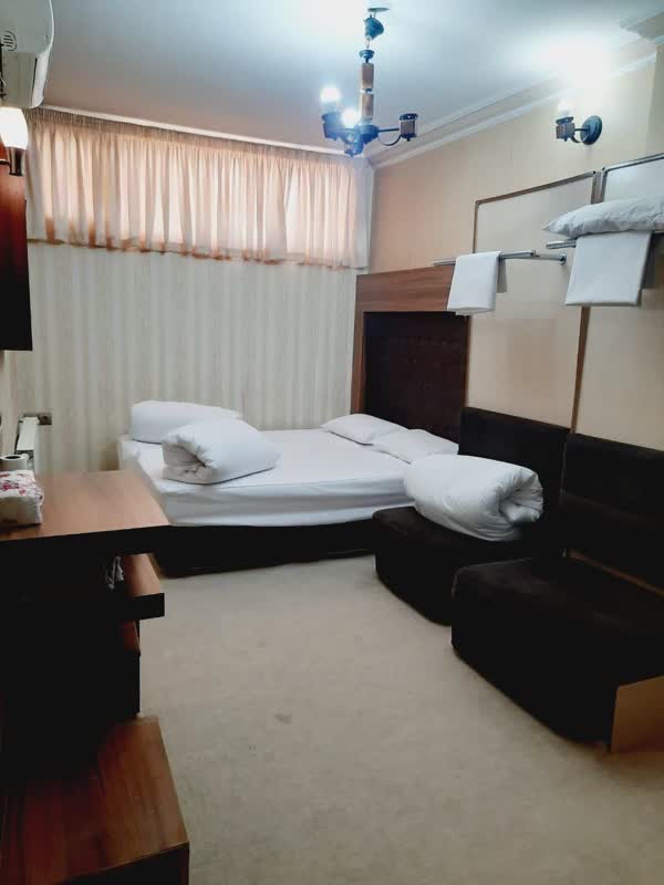 هتل آپارتمان زاینده رود مشهد