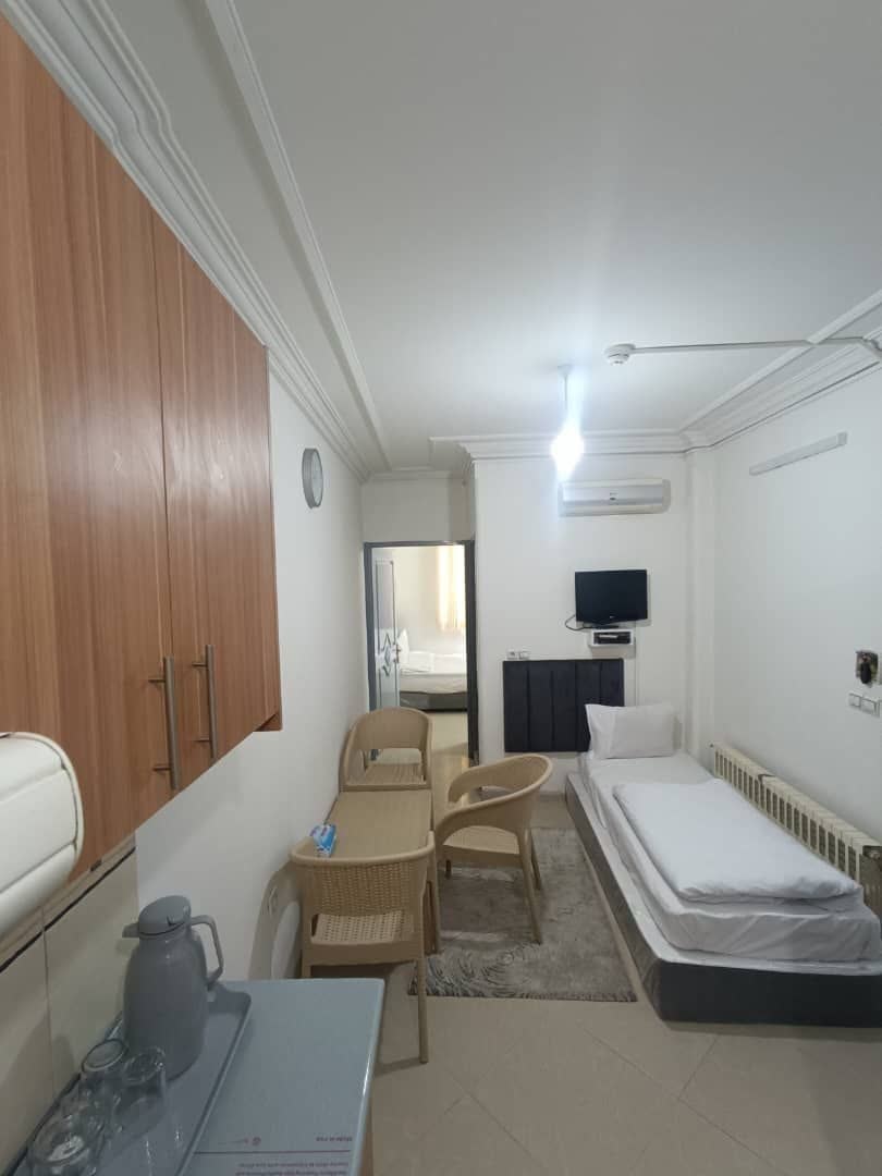 مهمانپذیر هادی مشهد