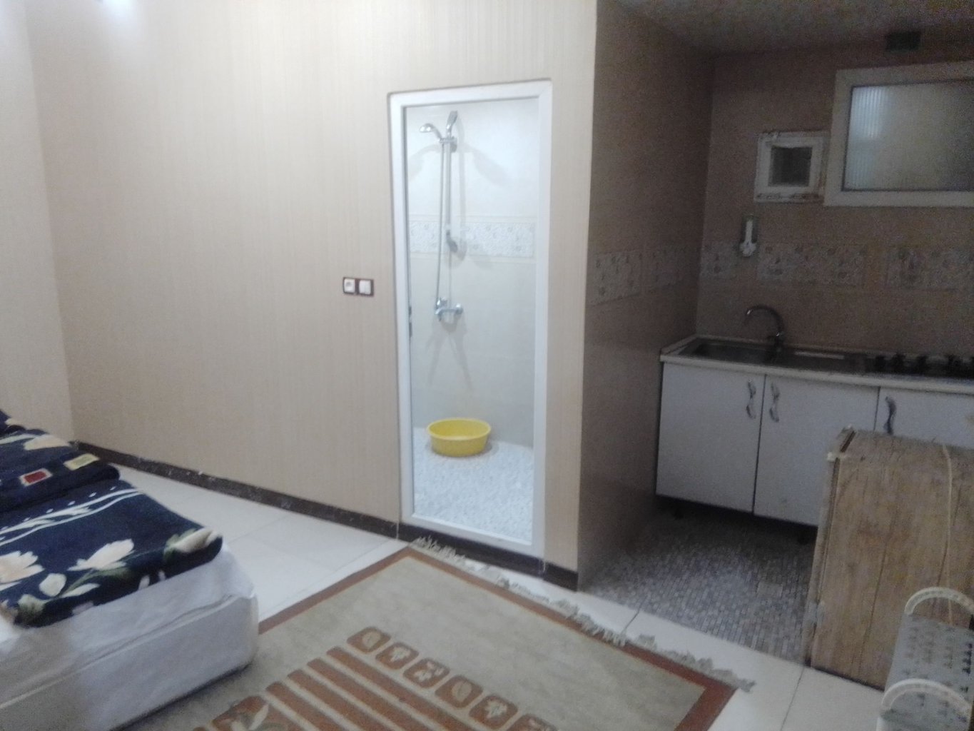 میهمان پذیر زنبق مشهد