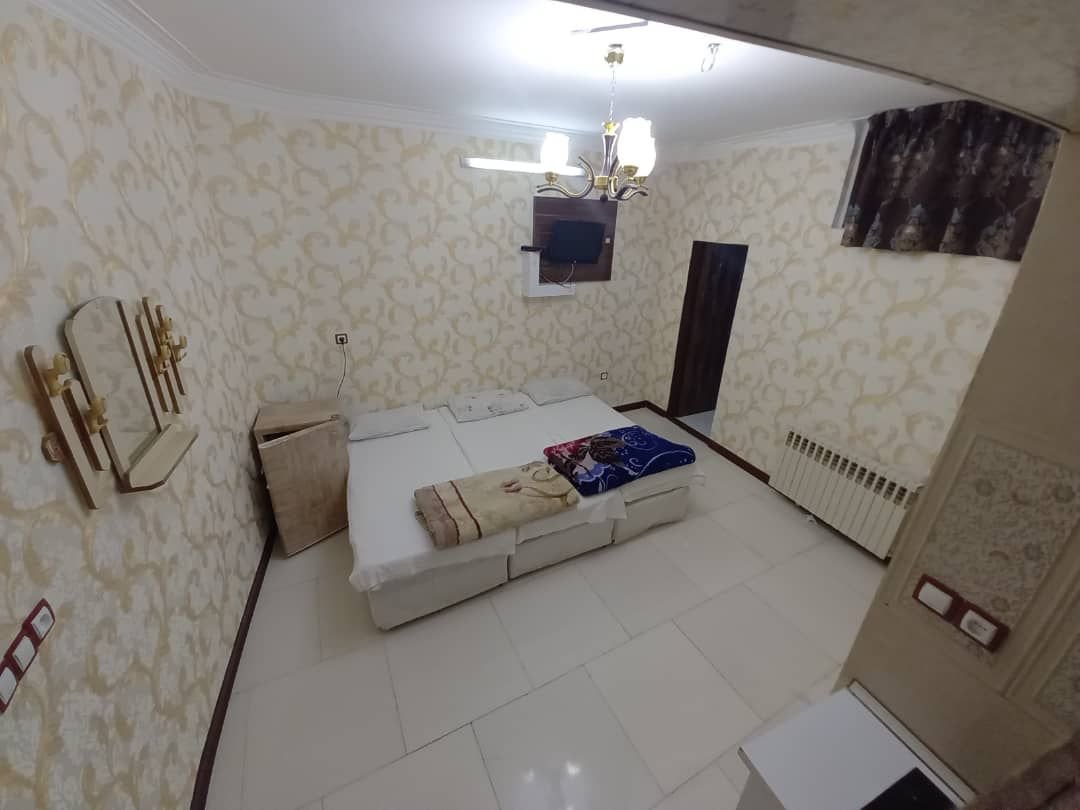 میهمان پذیر زنبق مشهد