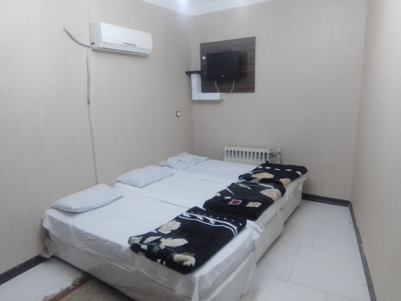 میهمان پذیر زنبق مشهد