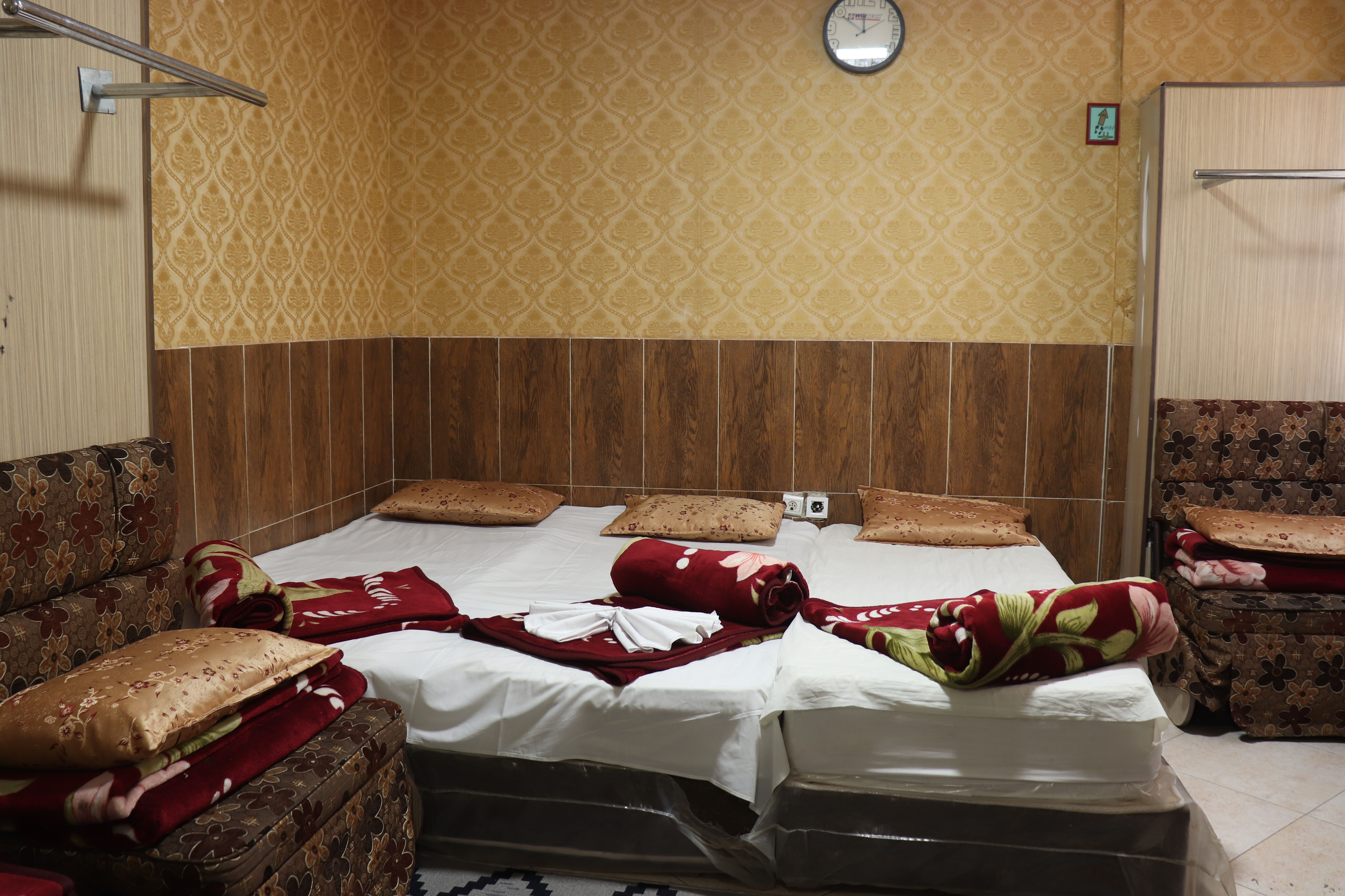 مهمانپذیر عادل مشهد