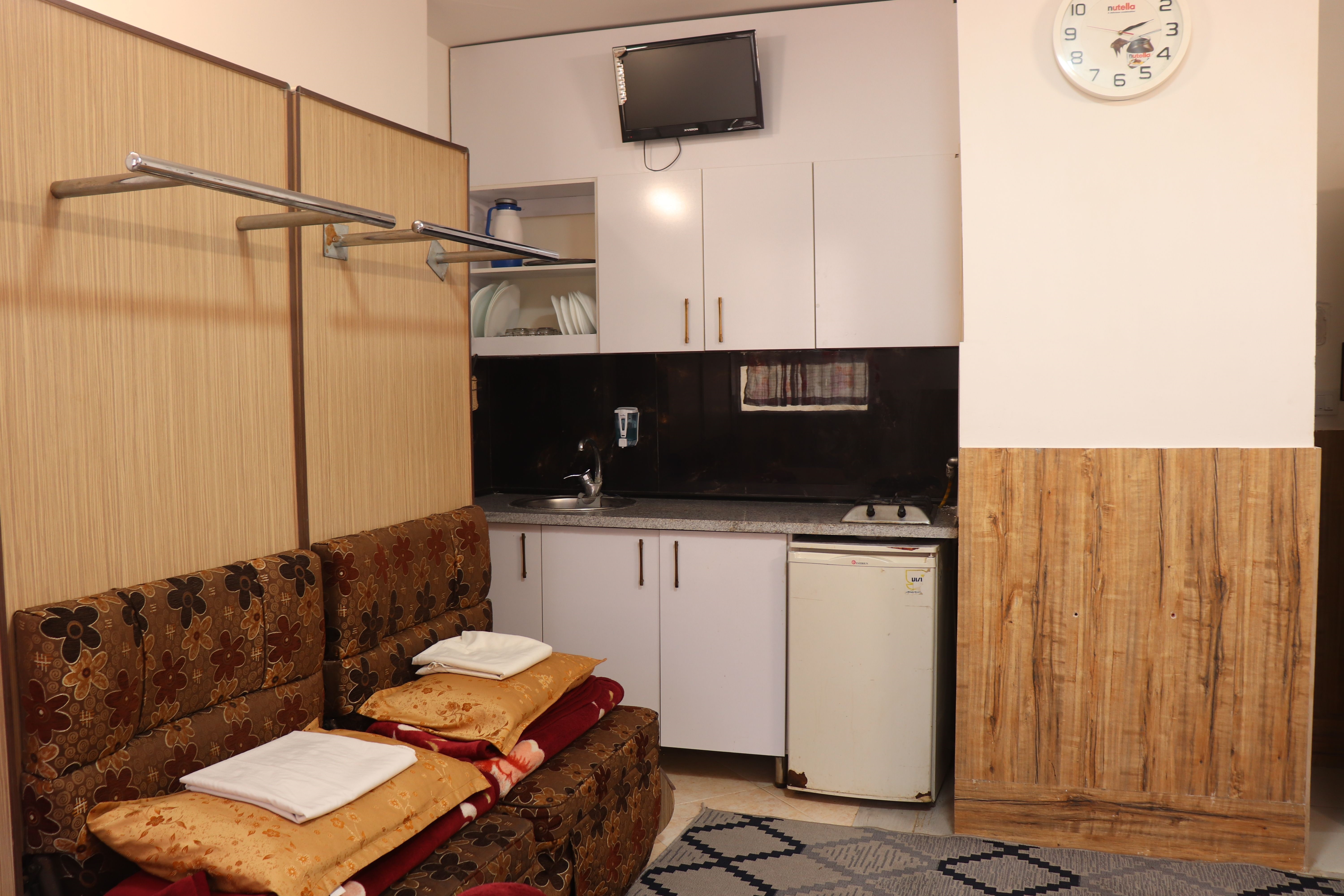 مهمانپذیر عادل مشهد