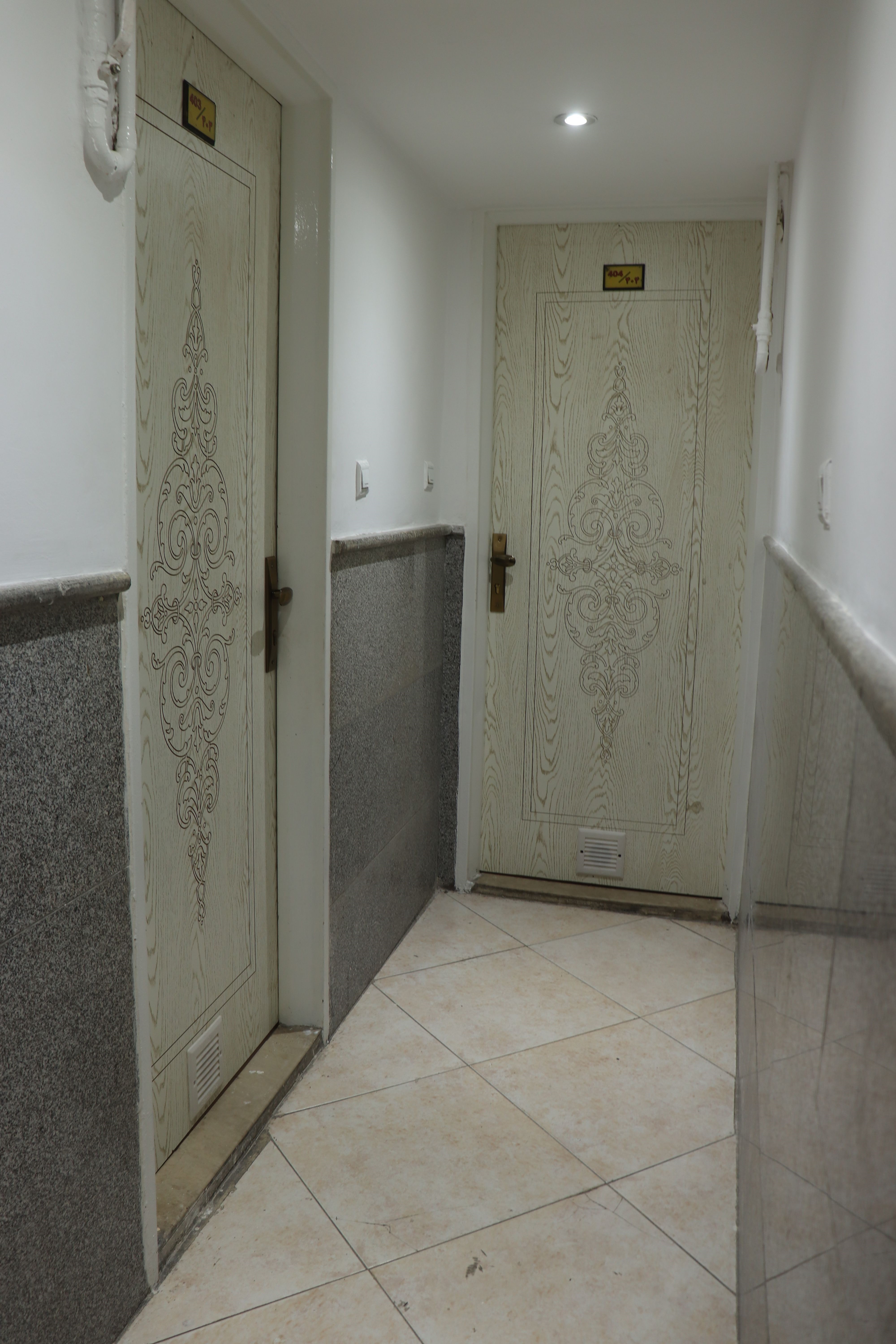 مهمانپذیر عادل مشهد