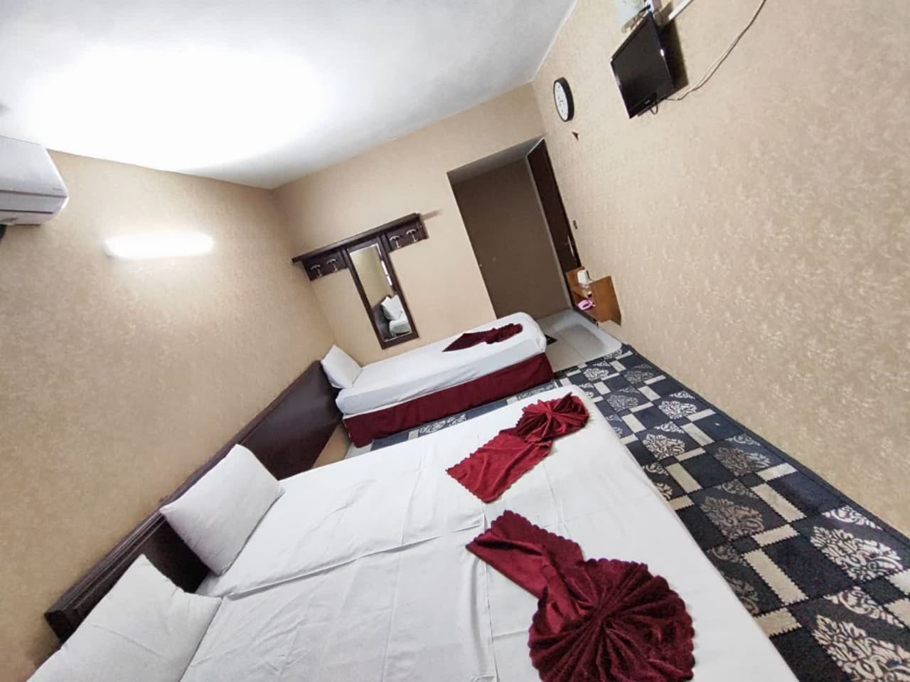 مهمانپذیر قدس فرد مشهد