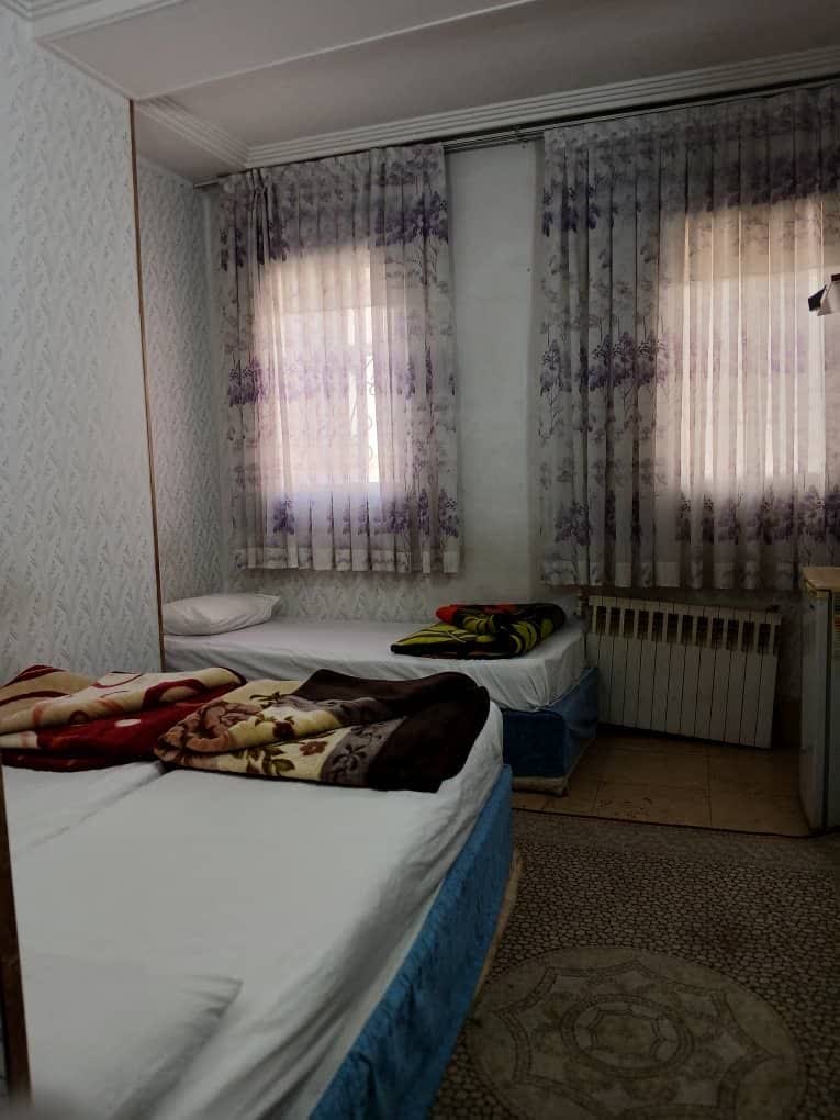 مهمانپذیر روشن مشهد