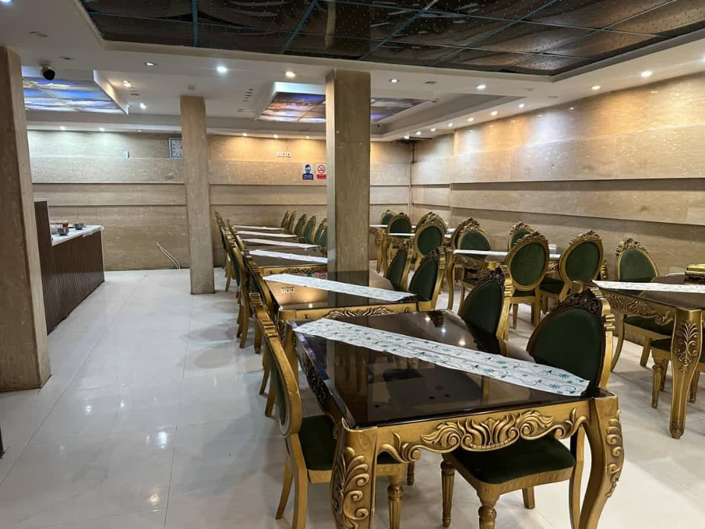 مهمانپذیر سبز طلایی مشهد