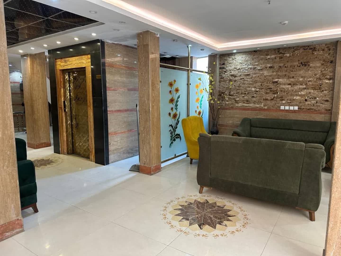 مهمانپذیر سبز طلایی مشهد