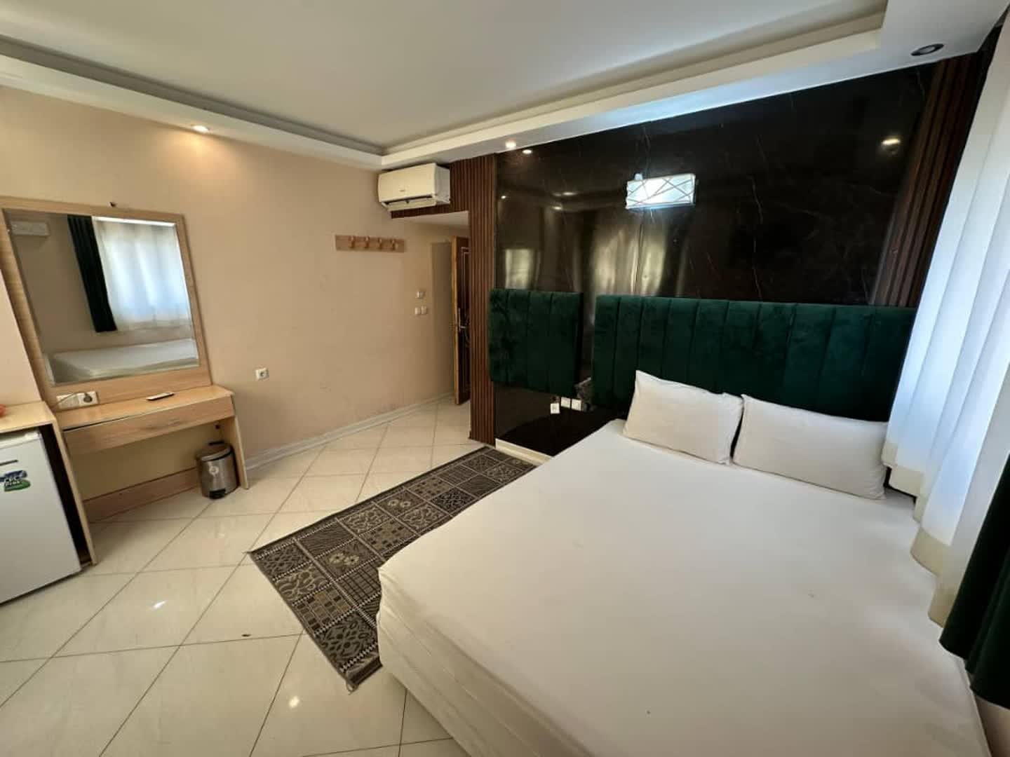 مهمانپذیر سبز طلایی مشهد