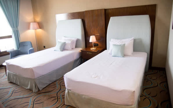 هتل قصرالضیافه قدس مشهد