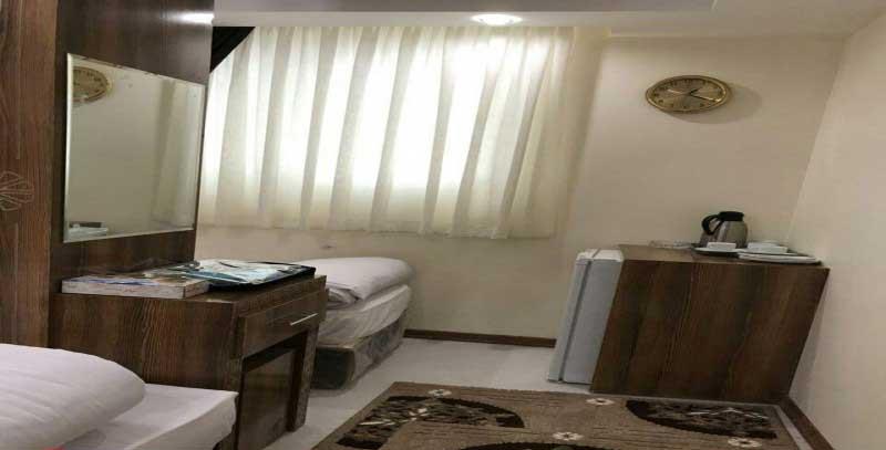 اتاق  پنج تخته با ظرفیت پنج نفر