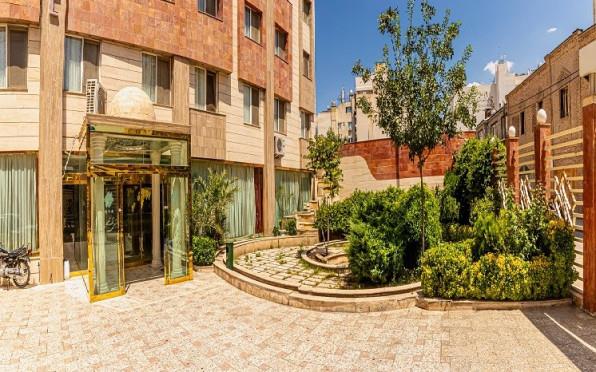 هتل قصر نیلی مشهد 