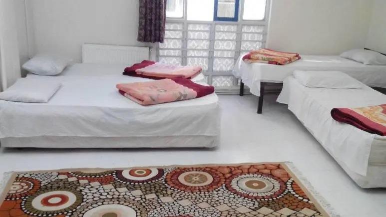 مهمانپذیر شاد مشهد 