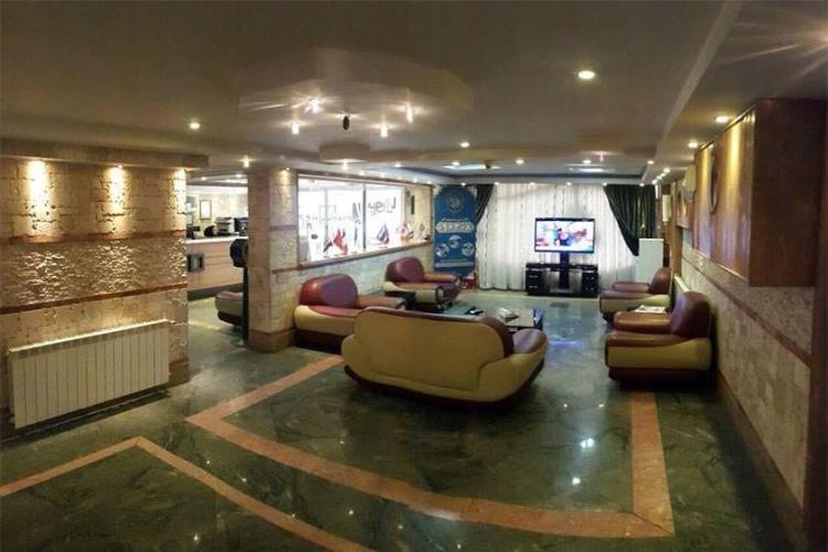 هتل آپارتمان پویا مشهد 