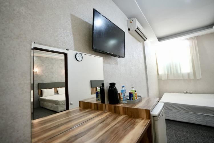 هتل آپارتمان دنیا مشهد 